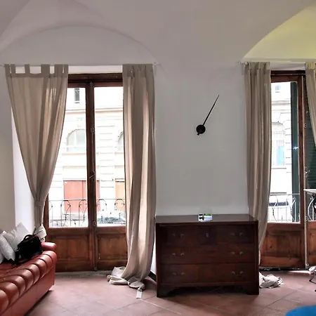 Lovingenoa Ducale Cast Iron Apartment