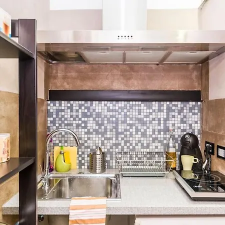Lovingenoa Ducale Cast Iron Apartment *