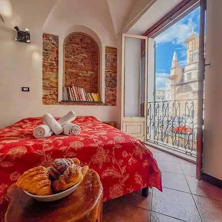 Lovingenoa Ducale Cast Iron Apartment Genoa
