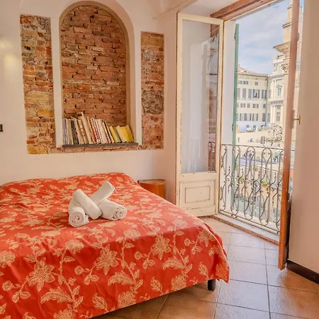 Apartment Lovingenoa Ducale Cast Iron