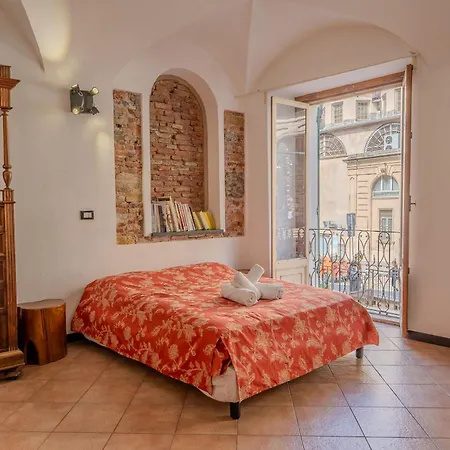 Lovingenoa Ducale Cast Iron Apartment Genoa